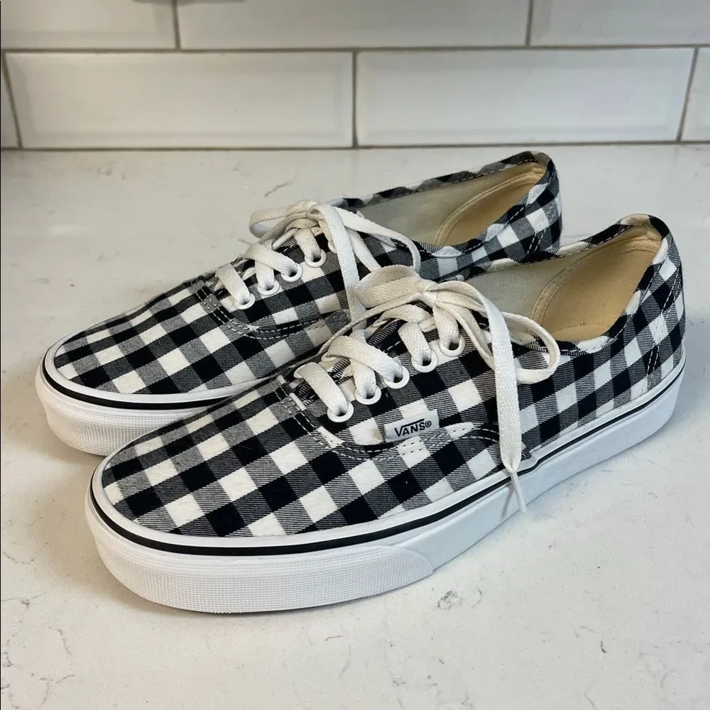 Vans® Unisex Authentic Lace-Up Sneakers in Gingham Check Size 9 Women’s